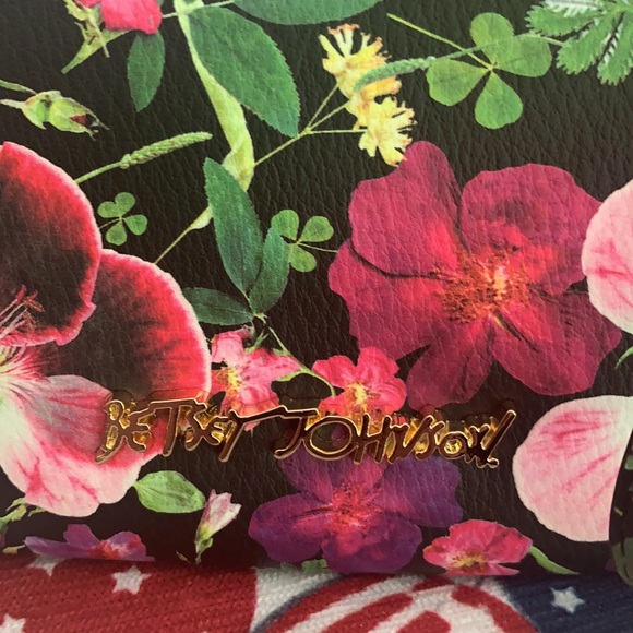 New Betsey Johnson CHOOSE KINDNESS Floral Pouch Wristlet - Picture 12 of 15